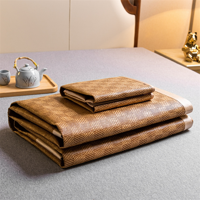 Cooling Mat Bamboo Summer Mat  - Silk Pillowcase Set 评论和价格